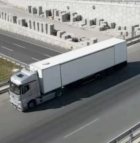 WhatsApp Image 2025-12-15 at 13.04.45