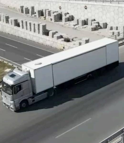 WhatsApp Image 2025-12-15 at 13.04.45